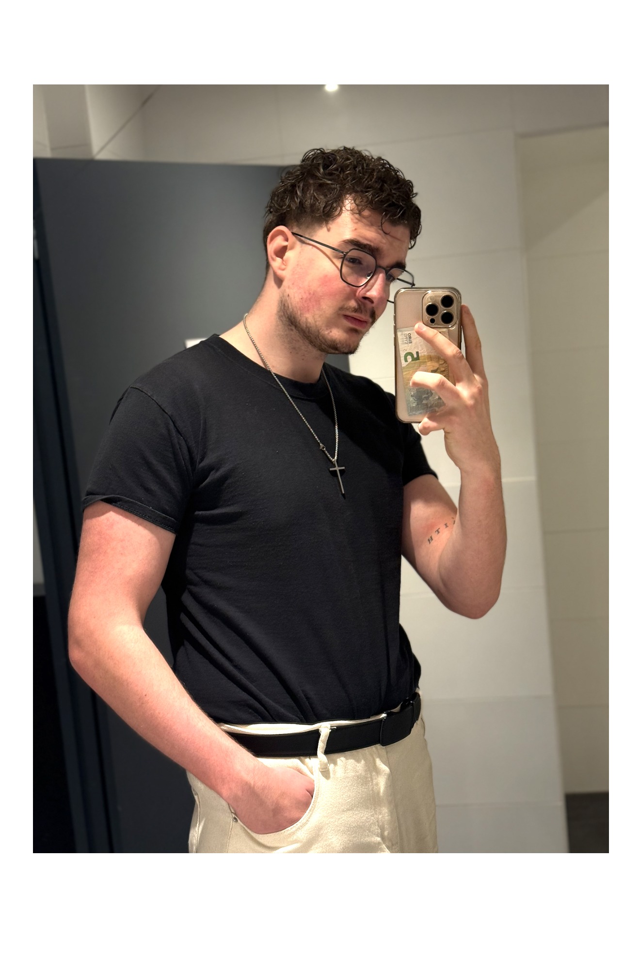 Perfil de Jean-augustin